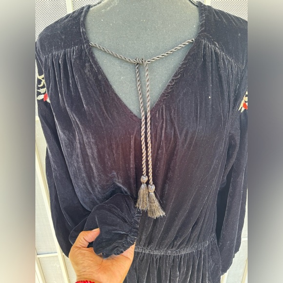 a.n.a. A New Approach Black Velvet Mini Dress Embroidered Long Sleeve, Size L - Picture 8 of 10
